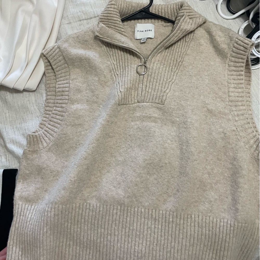 Oatmeal vest